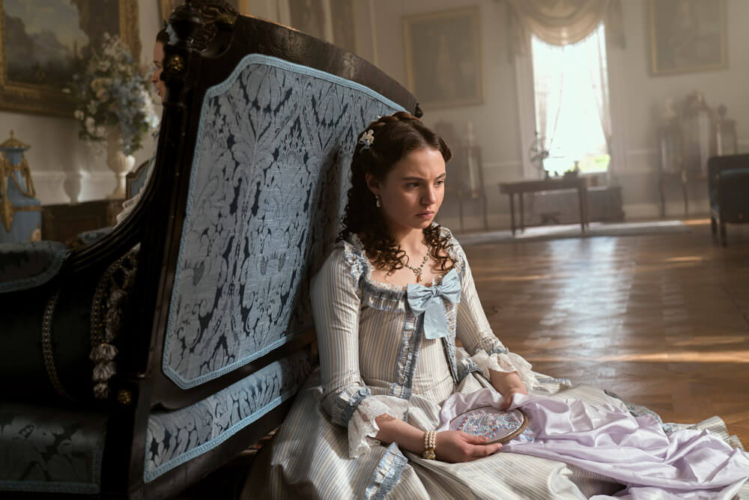 Queen Charlotte: A Bridgerton Story. Connie Jenkins-Greig as Young Violet Ledger in episode 103 of Queen Charlotte: A Bridgerton Story. Cr. Liam Daniel/Netflix © 2023